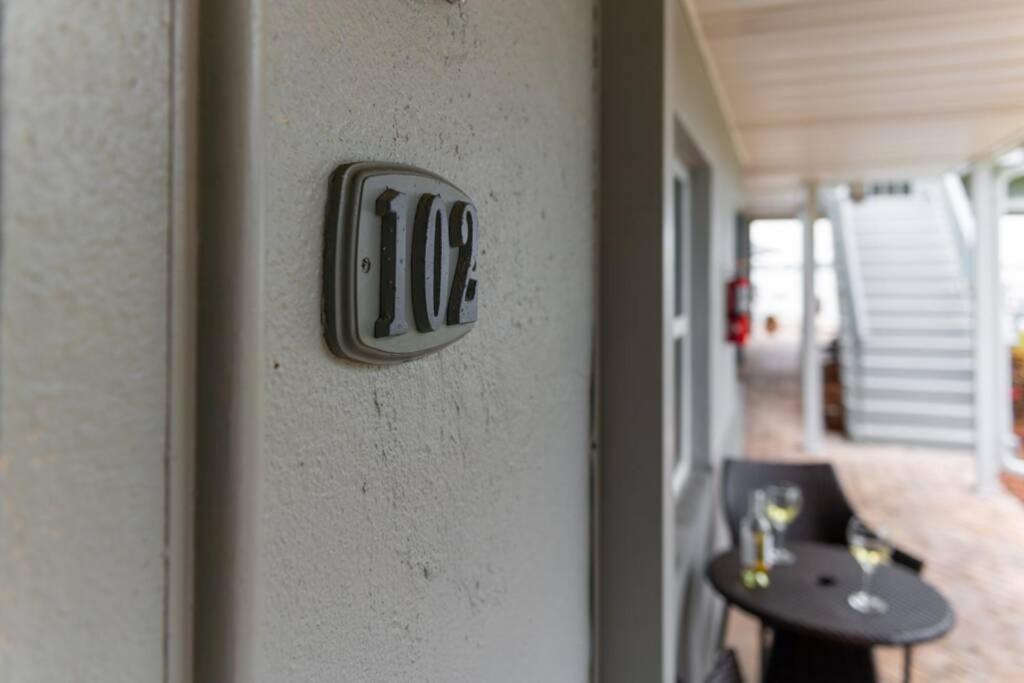 102-Tiny Treasure-Waterfront With Heated Pool Apartment เซนต์พีทบีช ภายนอก รูปภาพ