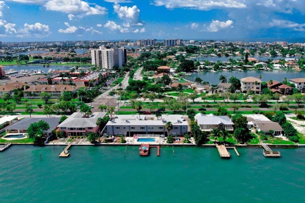 102-Tiny Treasure-Waterfront With Heated Pool Apartment เซนต์พีทบีช ภายนอก รูปภาพ
